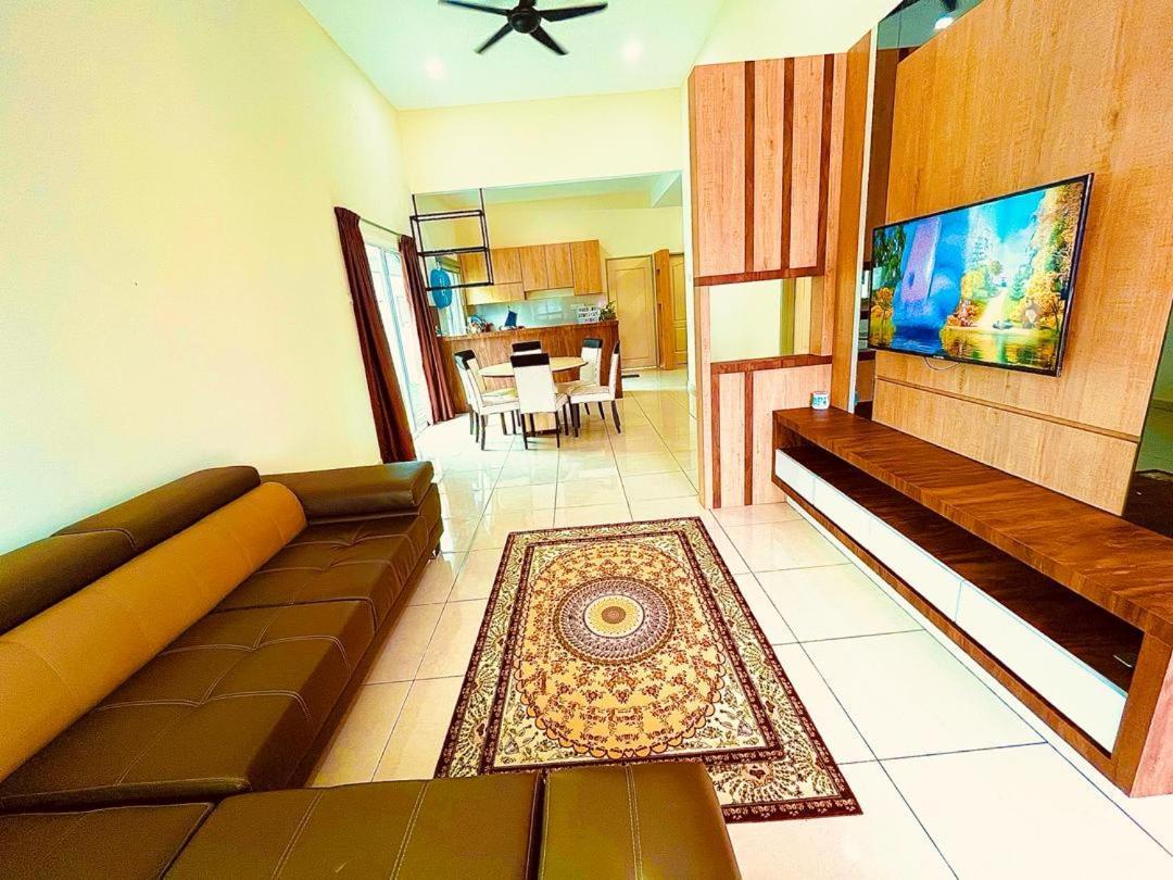 Rumah percutian Murah Selesa - Adnin Ipoh